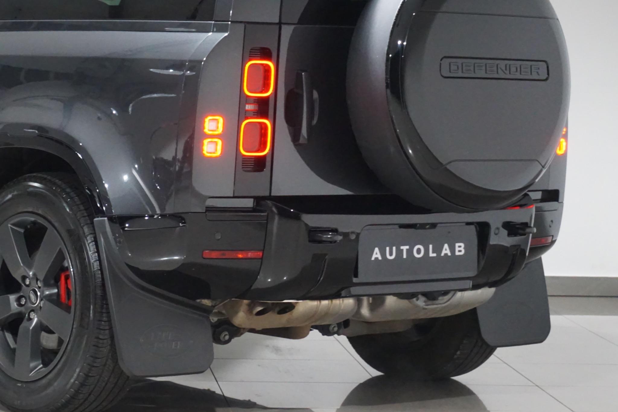 Land Rover Defender 90 3.0 D300 MHEV X-Dynamic HSE Hard Top SUV Auto 4WD SWB Euro 6 (s/s) 3dr